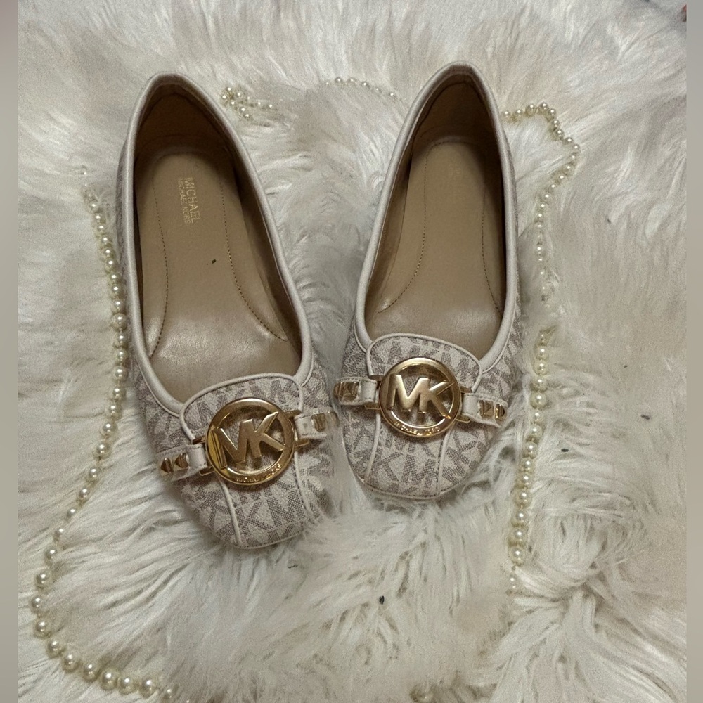 Michael Kors Monogram Cream and Gold Loafers